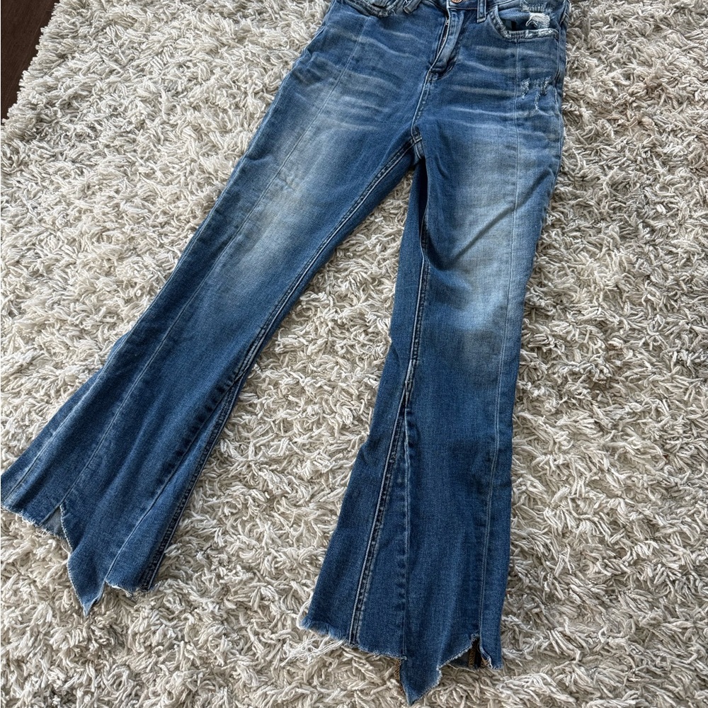 Blue Flare Vervet Jeans with Raw Hem and Vintage Look